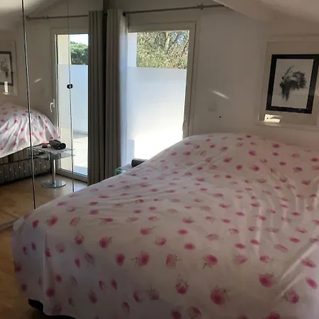 Charmante De Style Moderne 度假居 圣特罗佩